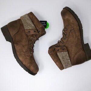 Arizona Tan Ankle Boots Sz 9.5 W